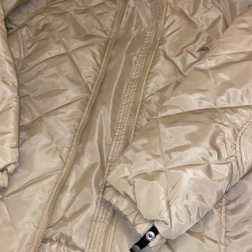 Coat - Picture 5 of 5